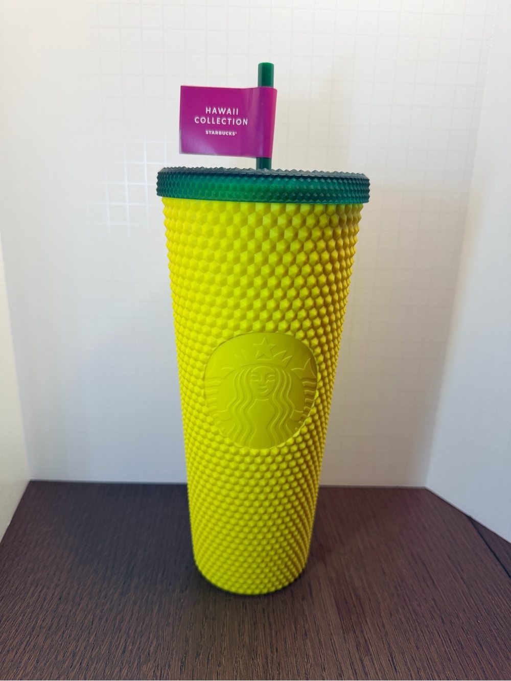 Starbucks Hawaii Collection Yellow Studded Cold Cup with Green Lid and Straw